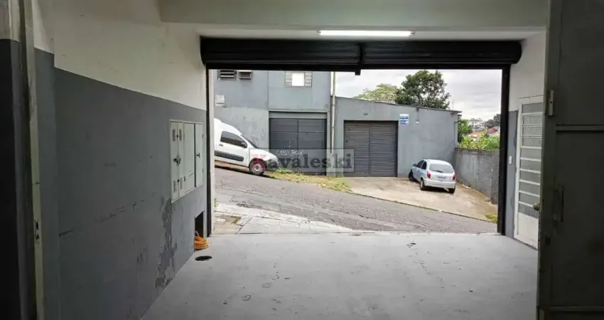 Galpão à venda em Saúde - SP 700 m²