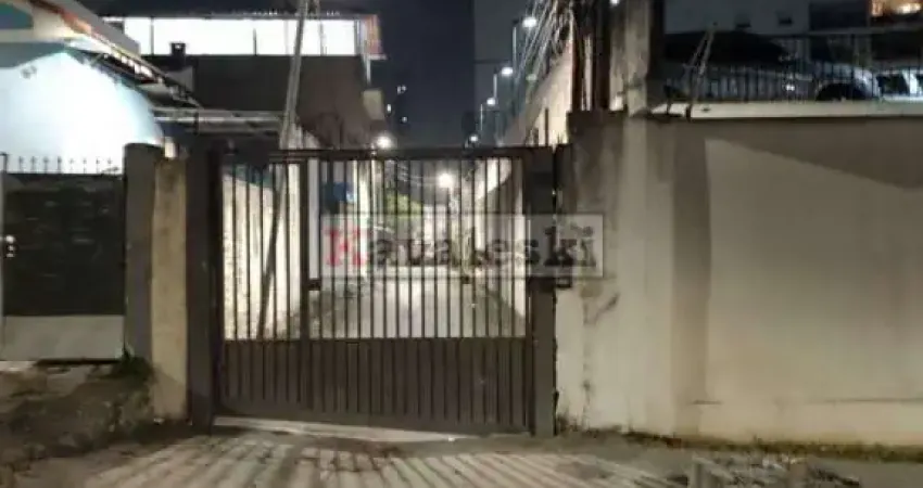 Casa térrea de vila fechada próx metrô sacomã / 2 dormitórios / 4 vagas /quintal