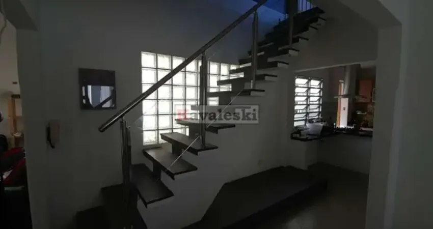 Cobertura com 3 Quartos e 2 banheiros à Venda, 180 m²