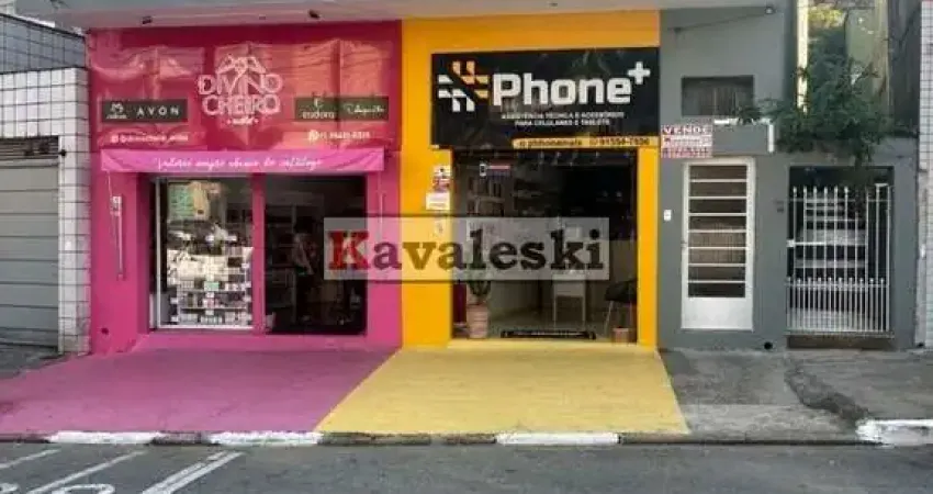 ** Terreno com 3 imóveis à venda no centro de Diadema.