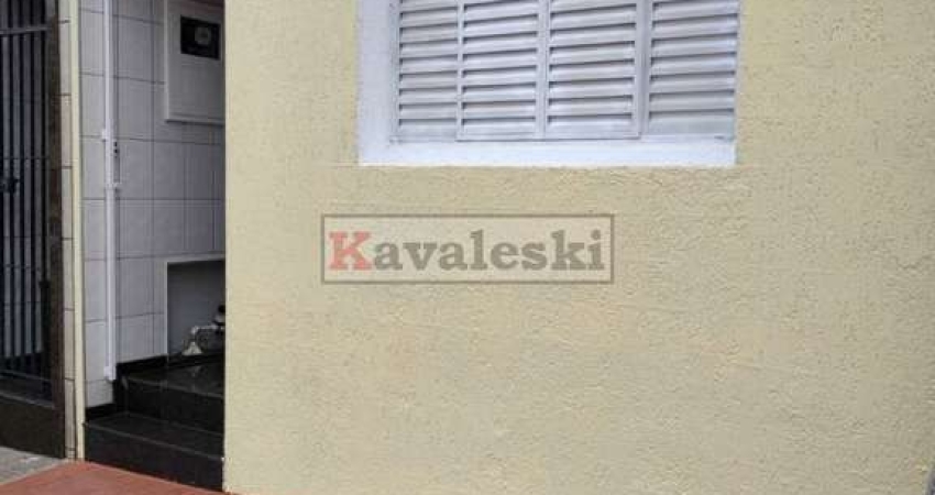 Casa Térrea de Vila fechada- 2 dormitórios 1 suite 2 wcs 1 vaga - Oportunidade