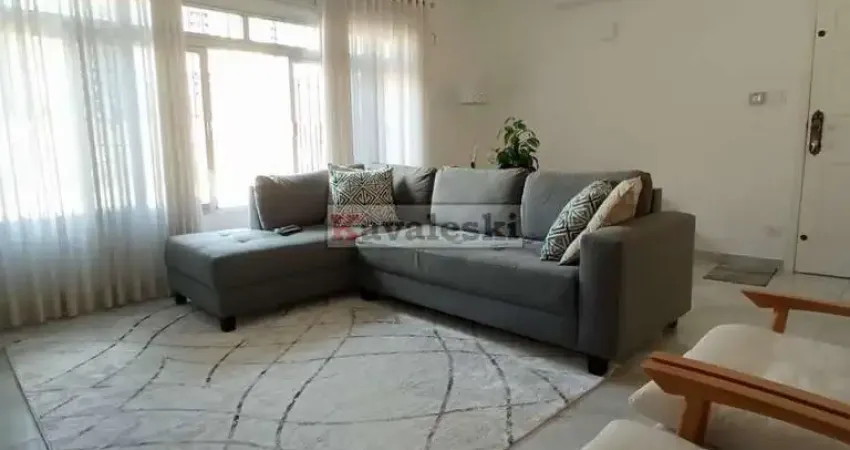 Maravilhoso sobrado com belo quintal no miolo do Jardim da Saúde!