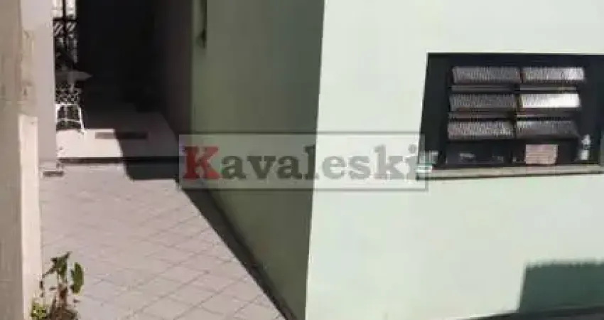 Sobrado reformado 3 dormitórios 2 vagas - Quintal - Òtima Localização