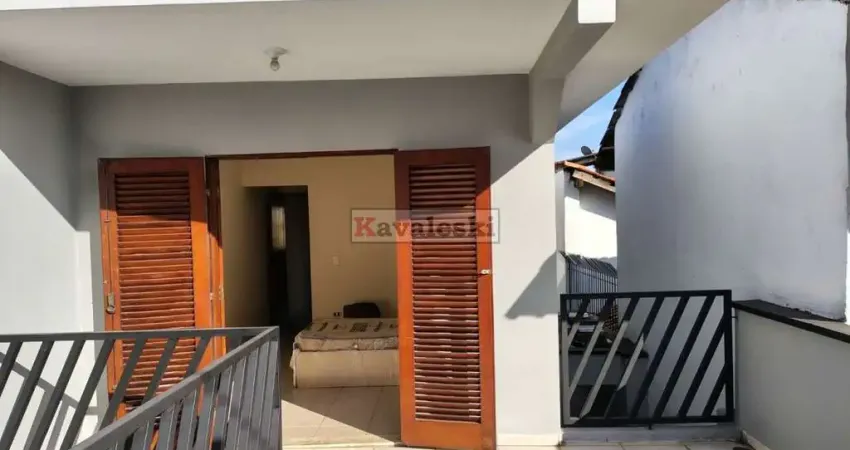 Sobrado com 2 quartos sendo 1 suíte mais quinta e 2 vagas na Vila das Mercês.