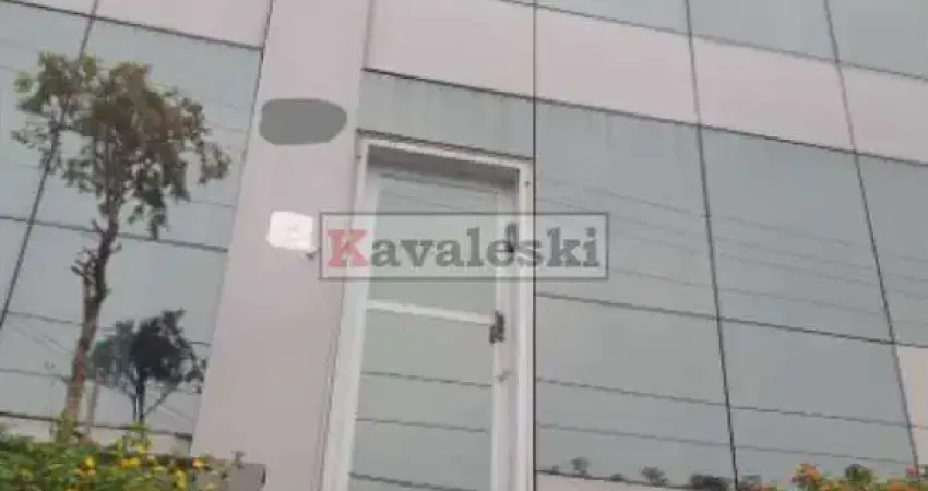 ** Excelente imóvel COMERCIAL para a locação próximo à Rodovia Anchieta em São Bernardo do Campo.