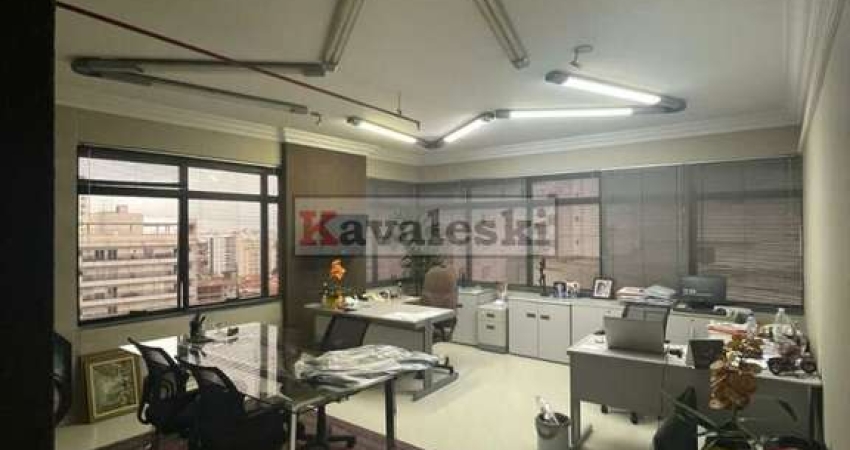 Sala comercial pertinho do Metro Saúde.  Confira!!!