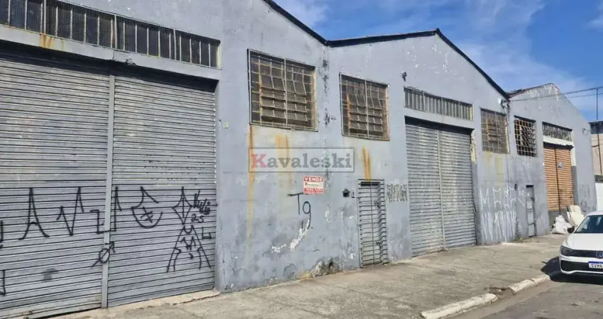 ** Galpão a venda próximo a Avenida Marechal Tito (Bairro São Miguel Paulista).