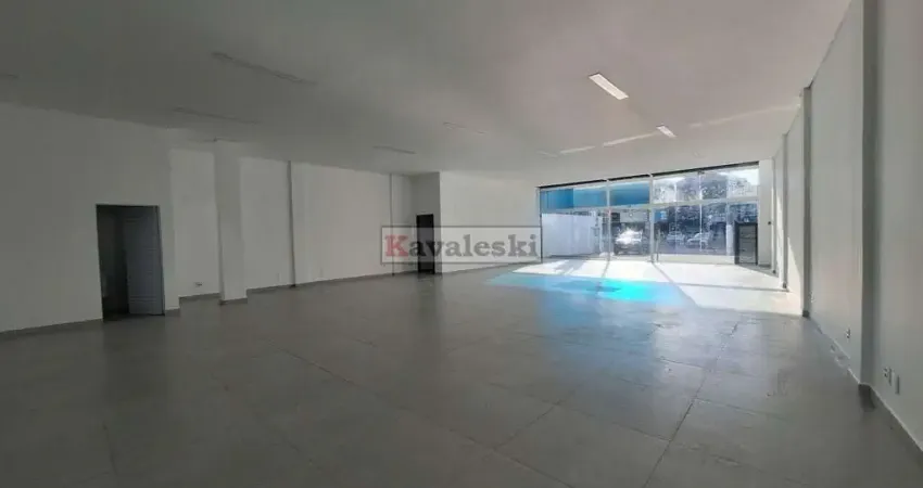 ** Loja comercial para a locação na Avenida do Cursino (Bairro Saúde).