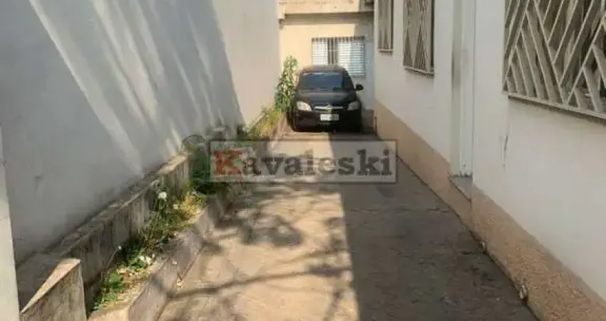 Casa Térrea (+) Galpão / 234 metros / 2 dormitórios 4 vagas / entrada lateral no Alto da Móoca