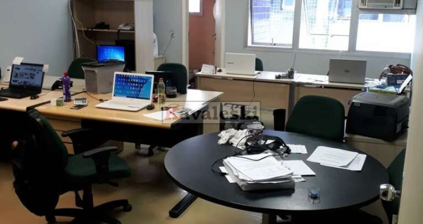 Sala comercial com 1 sala para alugar na Rua dos Buritis, --, Vila Parque Jabaquara, São Paulo