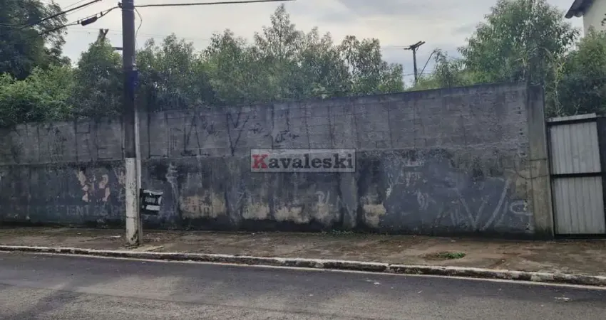 ** Terreno de esquina a venda no bairro JARDIM DA SAÚDE.