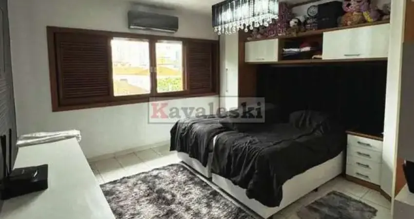 Casa com 3 quartos à venda na Rua Ibituruna, --, Saúde, São Paulo