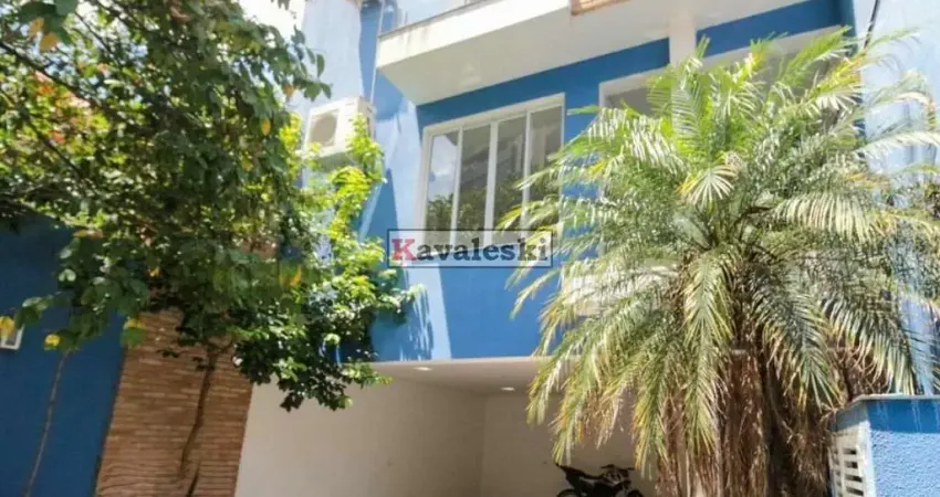Aluga sobrado (225m²) no jardim da saúde com 3 suítes e 4 vagas.