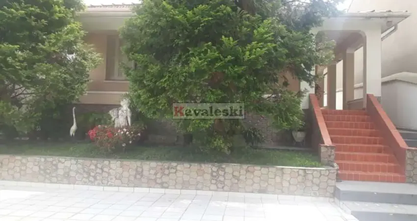 Casa com 3 quartos à venda na Rua Antônio Bastos, --, Vila Bastos, Santo André