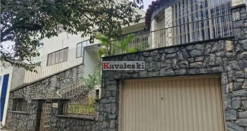 Casa com 3 quartos para alugar na Rua Maquerobi, --, Saúde, São Paulo