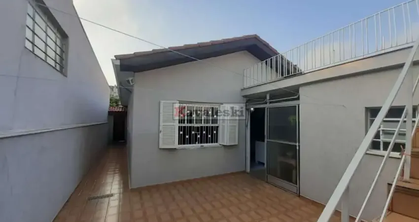Casa térrea linda /- 2 Dormitórios  2 vagas , quintal , Acesso ao Metrô / Oportunidade