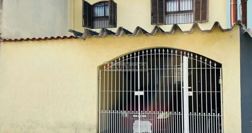 Sobrado reformado 2 dormitórios 1 vaga - quintal - Ac Financiamento