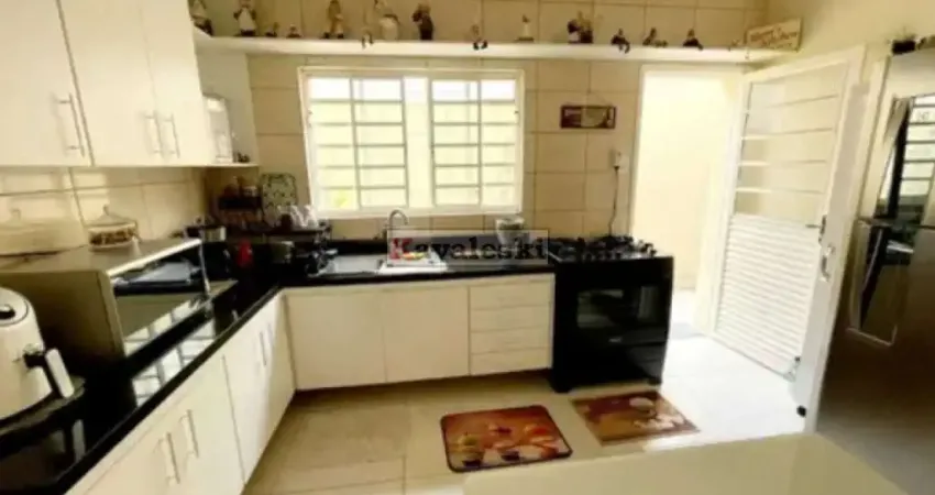 Òtimo sobrado com 3 dormitórios 2 vagas quintal - oportunidade- doc 100%