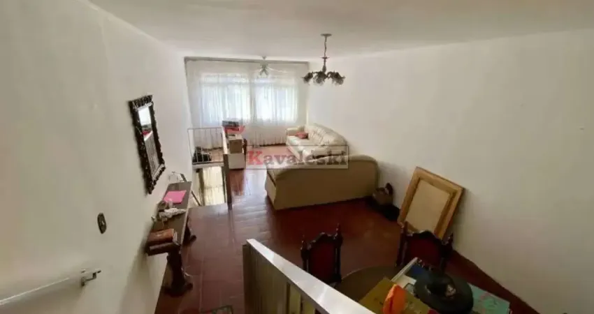 Sobrado de 3 andares para venda com dois dormitórios e 3 vagas de garagem - Ipiranga
