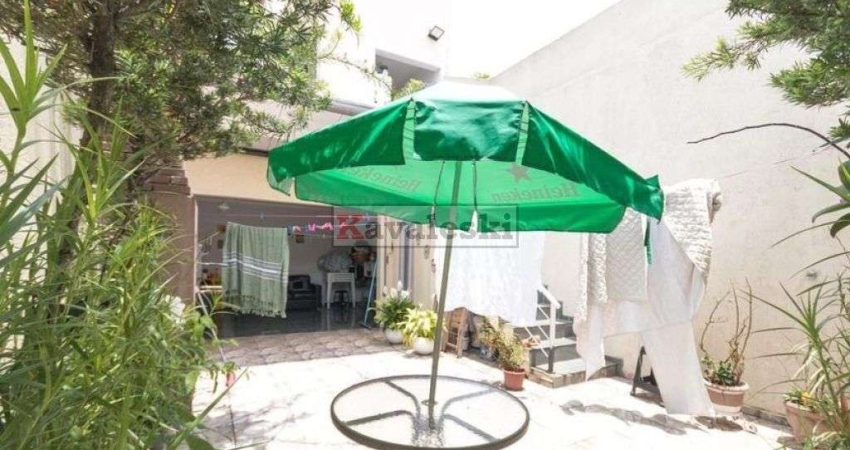 Casa à venda com 135m², 3 quartos e 4 vagas