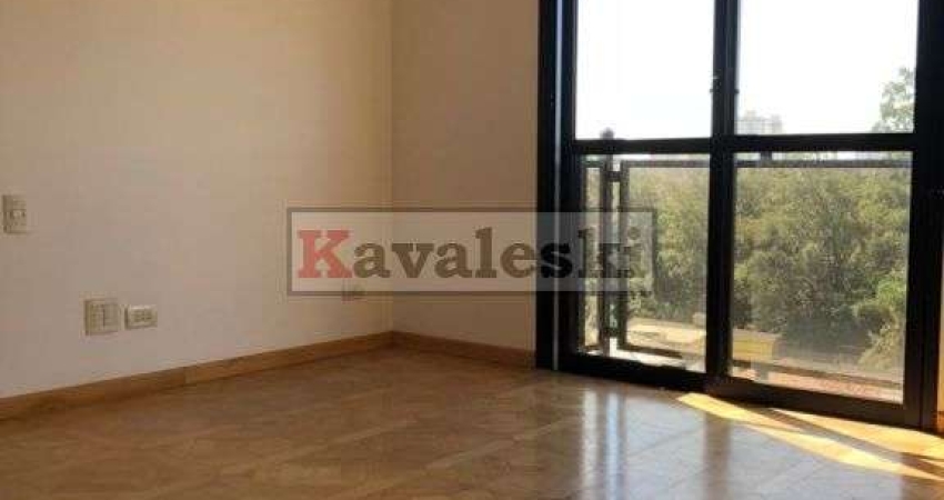 APARTAMENTO COM 310 METROS DE ÁREA ACLIMAÇÃO .