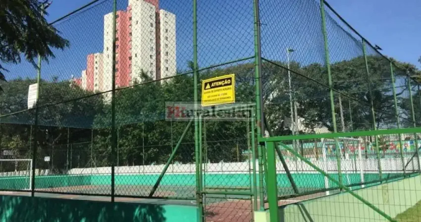 Apartamento Vago e Reformado - 2 dormitórios 1 vaga - Lazer- Acesso ao Metrô