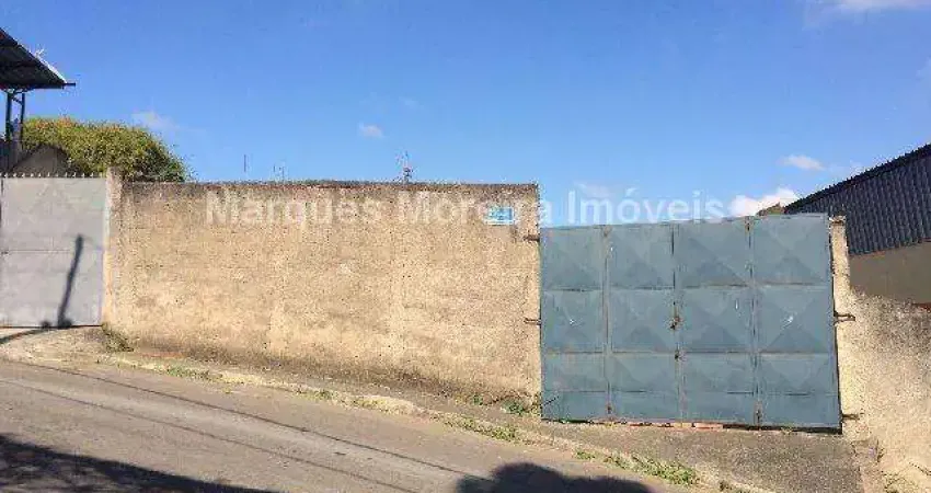 Raridade no Costa Carvalho – Terreno Murado com Topografia Privilegiada a 5 Min da Rua Halfeld