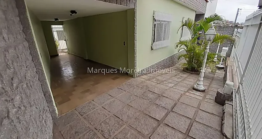 Casa com 3 quartos à venda na Rua Severino Belfort, Bairu, Juiz de Fora