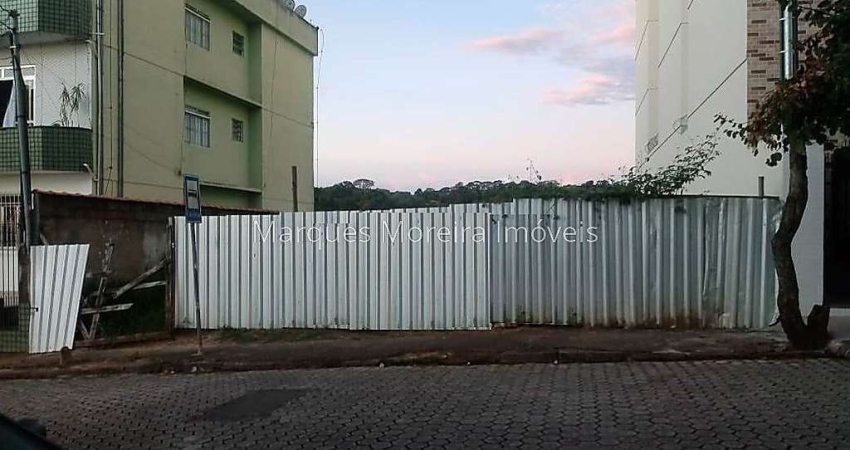 Terreno à venda na Rua Humberto Luigi Louisi, Vivendas da Serra, Juiz de Fora