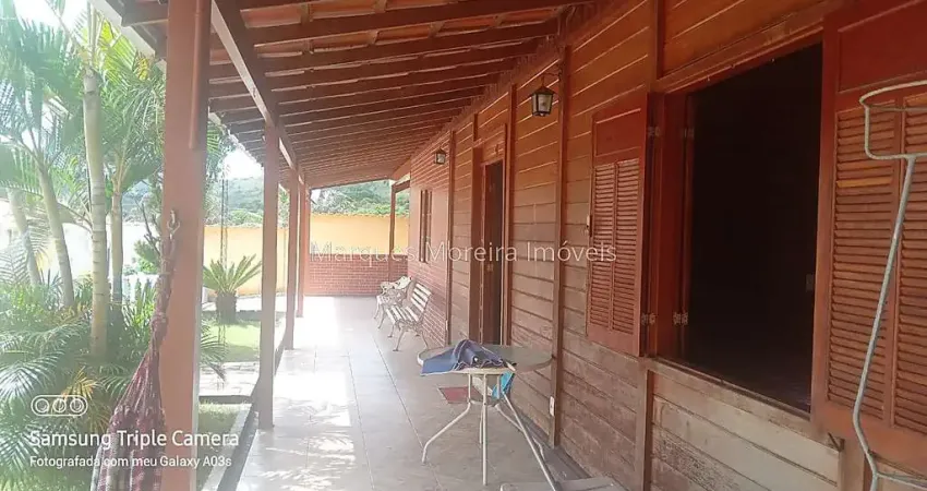 Chácara / sítio com 3 quartos à venda na Rua João Mandarino, Jardim L Ermitage, Juiz de Fora