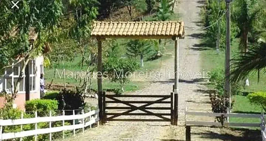Terreno em condomínio fechado à venda na Rua Existente, Santa Cruz, Juiz de Fora