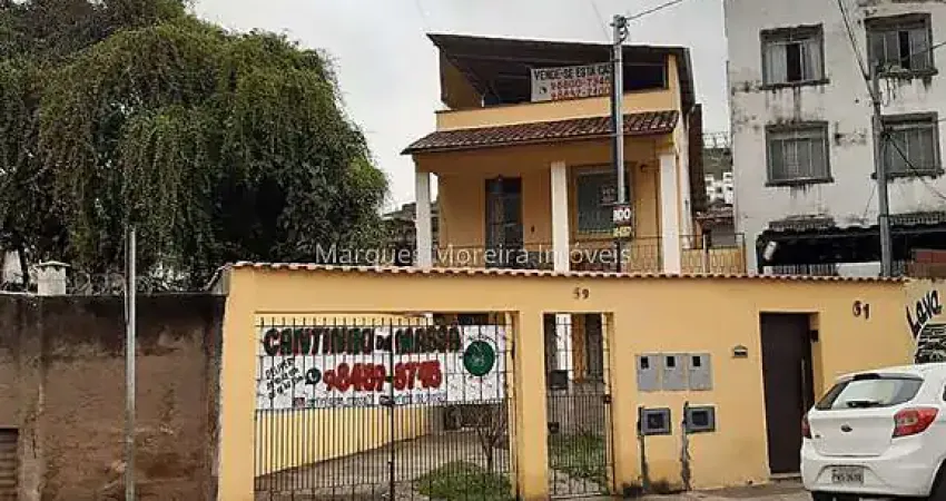Casa para venda no Vitorino Braga.
