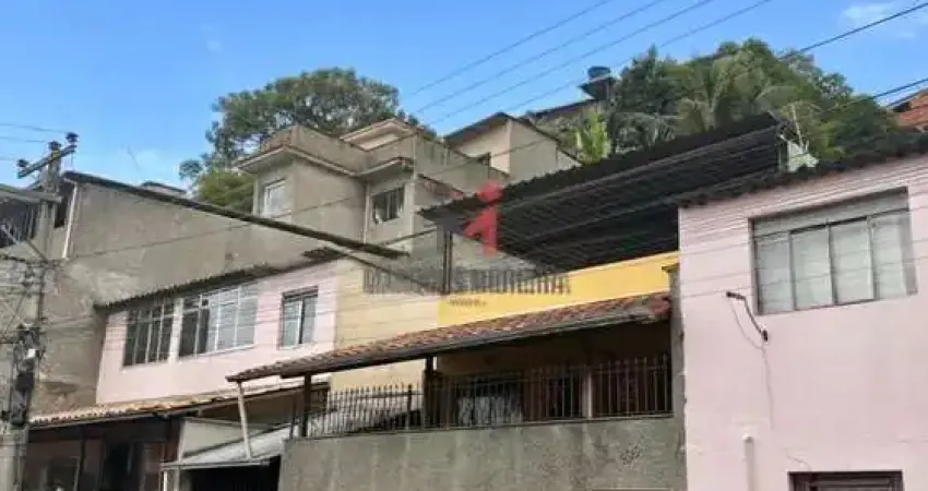 Casa com 2 quartos à venda na Rua José Theodoro dos Santos, 292, JK, Juiz de Fora
