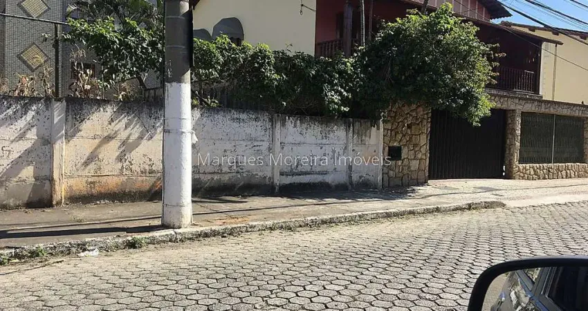 Terreno à venda na Rua Irene Baptista de Oliveira, Quintas das Avenidas, Juiz de Fora