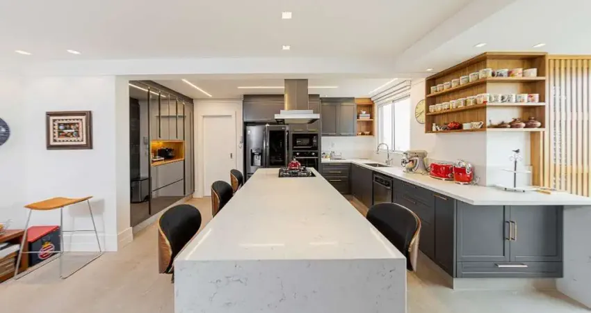 Imóvel exclusivo à venda em Joinville-SC: Apartamento de luxo no bairro Atiradores com 4 quartos, 2 suítes e 240m² de área.