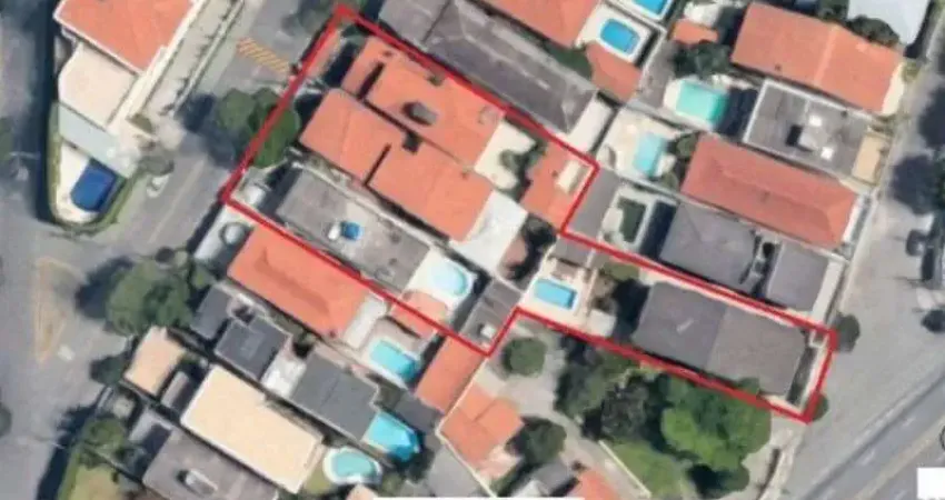 Terreno à venda na Rua Doutor José Maria Whitaker, 64, Vila Sônia, São Paulo