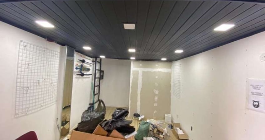Ponto comercial com 1 sala para alugar na Avenida São João, 439, Centro, São Paulo