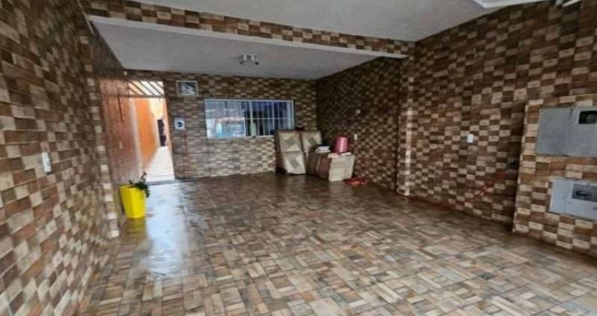 Casa com 2 quartos à venda na Avenida Bassano Del Grappa, 43, Vila Carrão, São Paulo