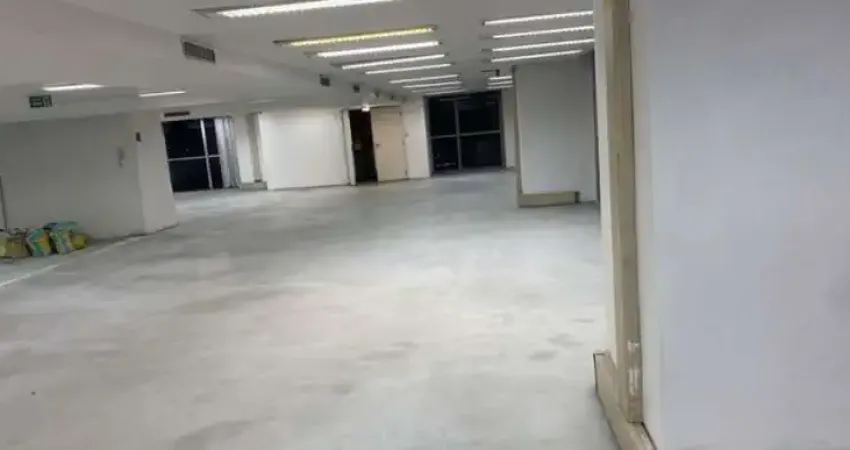 Sala comercial para alugar na Rua Líbero Badaró, 425, Centro, São Paulo
