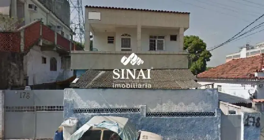 Casa com 1 quarto para alugar na Rua Moisés Santana, 178, Turiaçu, Rio de Janeiro