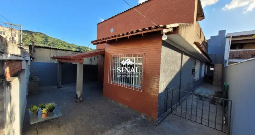 Casa com 3 quartos à venda na Rua Piraquê, 41, Madureira, Rio de Janeiro