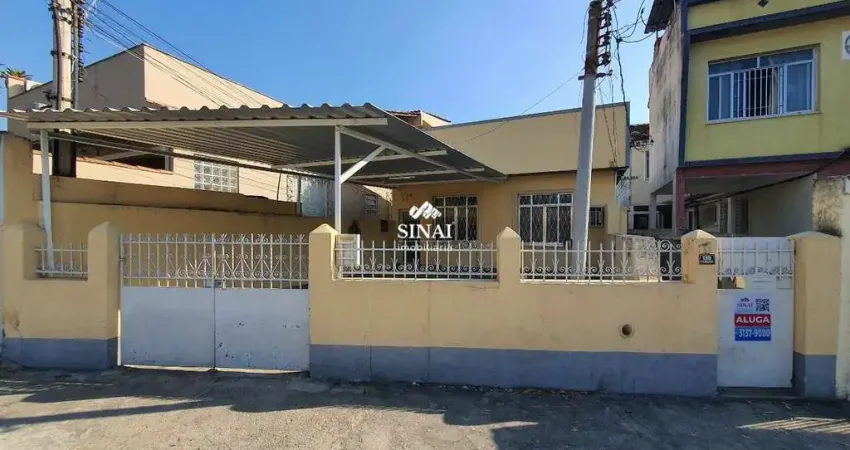 Casa com 1 quarto para alugar na Rua Embaiba, 138, Vicente de Carvalho, Rio de Janeiro