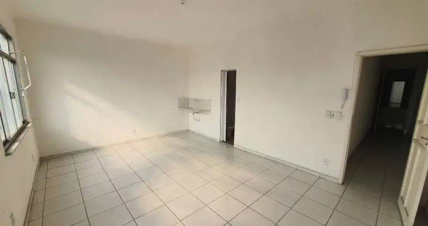 Kitnet / Stúdio para alugar na Avenida Vicente de Carvalho, 1652, Vila da Penha, Rio de Janeiro