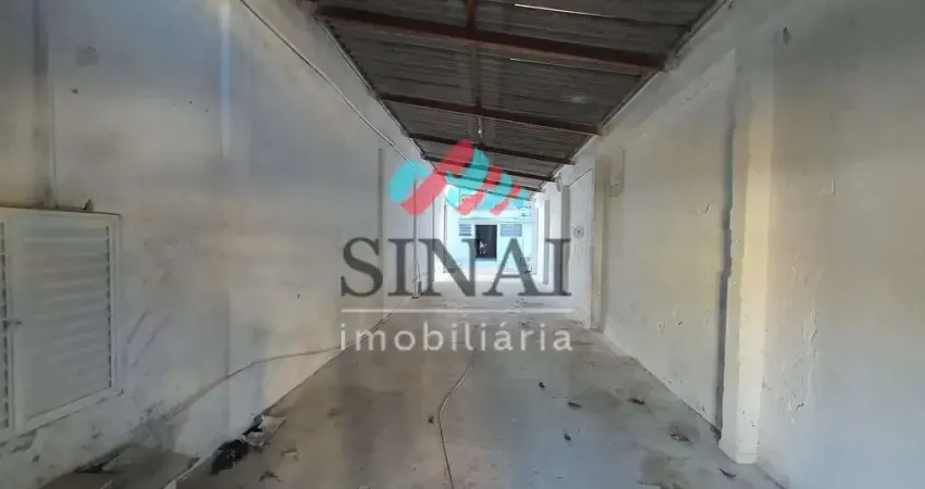 Barracão / Galpão / Depósito para alugar na Avenida Camões, Penha, Rio de Janeiro