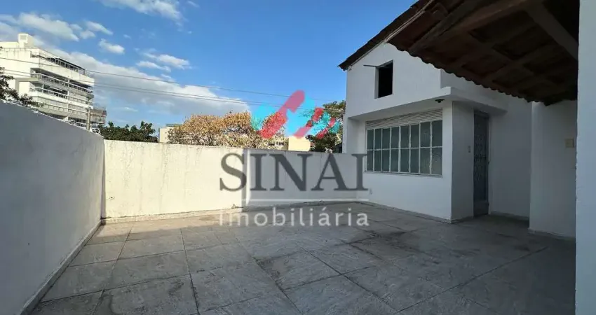 Casa com 3 quartos para alugar na Rua Engenheiro Francelino Mota, Braz de Pina, Rio de Janeiro