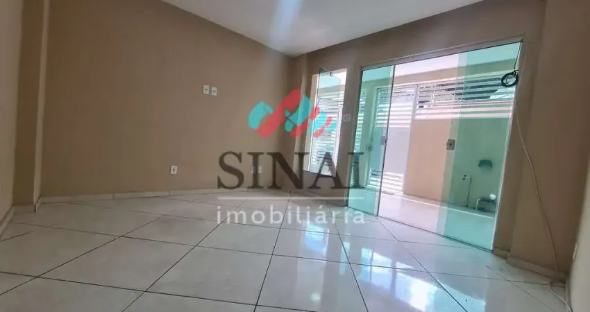 Casa com 3 quartos para alugar na Rua Cinco, Vista Alegre, Rio de Janeiro