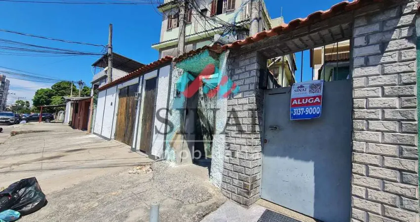 Casa com 2 quartos para alugar na Rua Marins Loureiro, Vila da Penha, Rio de Janeiro