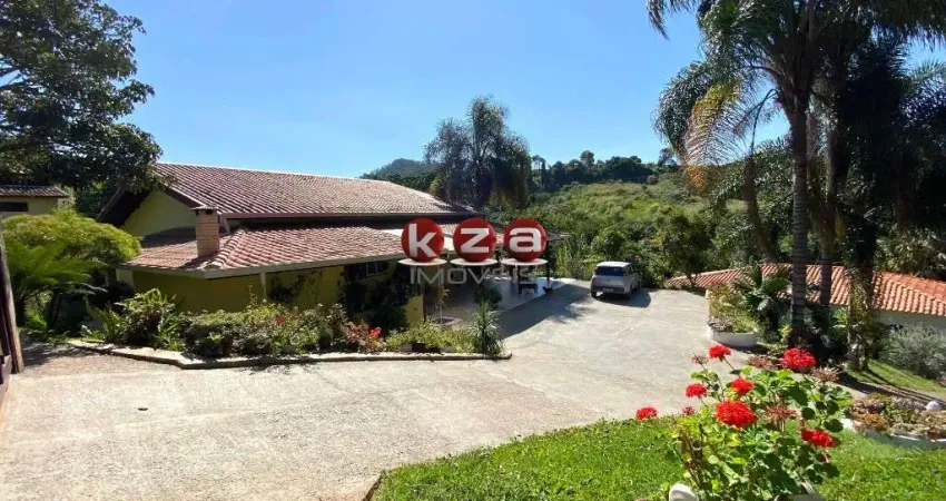 Chácara à venda em Valinhos-SP, Chácaras Alpina: 3 quartos, 1 suíte, 2 salas, 3 banheiros, 3 vagas, 300 m².