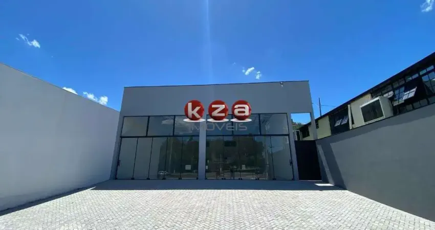 Galpão Comercial de Alto Padrão no Centro de Vinhedo-SP: 6 Salas, 6 Banheiros, 10 Vagas de Garagem, 300m² de Área.