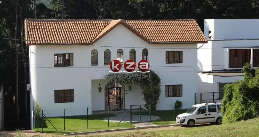 Casa em Condomínio de Luxo em Itupeva-SP: 3 Quartos, 3 Suítes, 4 Salas, 4 Banheiros, 2 Vagas de Garagem - Imperdível!